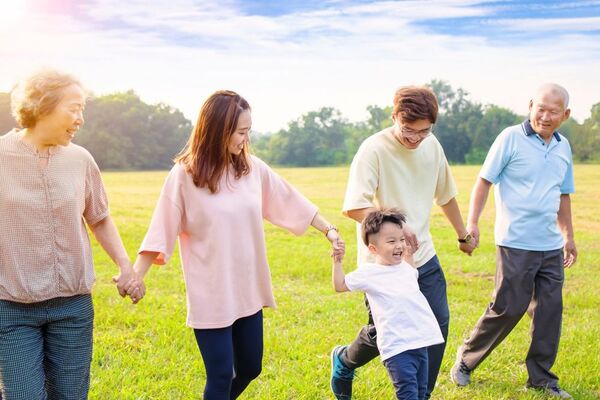 So sánh các loại bảo hiểm sức khỏe: Nên chọn gói bảo hiểm nào phù hợp cho bạn và gia đình? 3 Chi phí đóng bảo hiểm nên phù hợp với khả năng tài chính