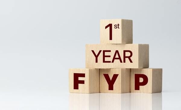 FYP là gì trong bảo hiểm? Giải thích chi tiết về phí bảo hiểm năm đầu cho người tham gia bảo hiểm 1 FYP là phí bảo hiểm năm đầu