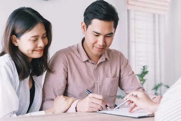 Người thụ hưởng là gì? Tìm hiểu vai trò & quyền lợi chi tiết của người thụ hưởng 1 Người thụ hưởng là người như thế nào trong bảo hiểm?